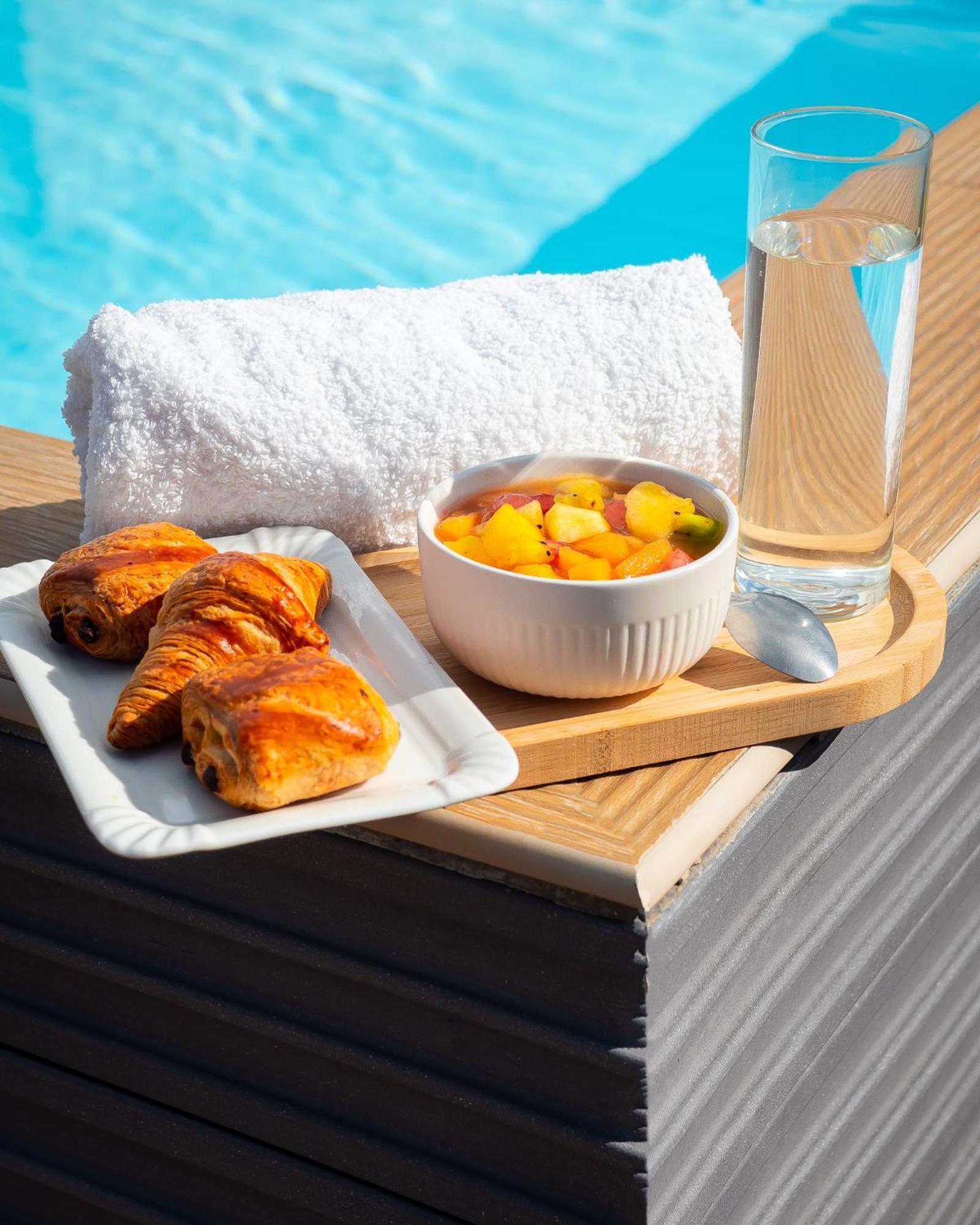 Evasion En Plein Coeur De La Ville T2 Jacuzzis Sauna Et Piscine Au Centre De بورت لويس المظهر الخارجي الصورة